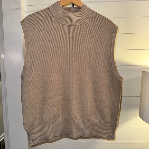 By Together Sweaters - By Together Oversized Sleeveless Ribbed Knit Sweater Vest Mock Neck Size‎ S